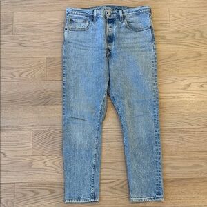 Levi's Light Blue Cropped Women's Jeans